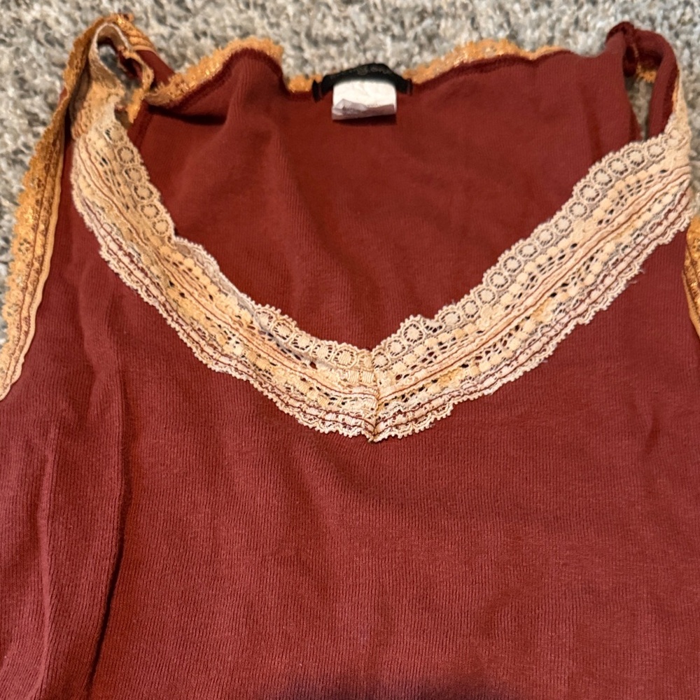 Twenty One Rust Camisole with Cream Lace Trim - Picture 4 of 5